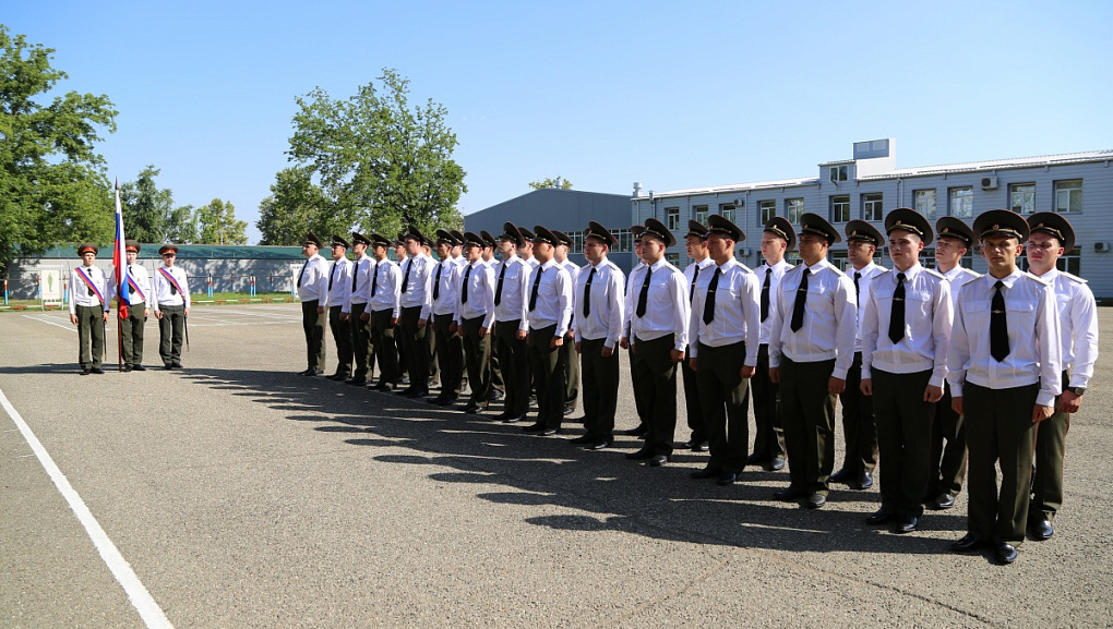 Выпуск офицеров учебного военного центра КубГАУ