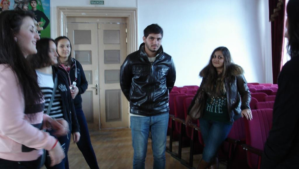 Студенты подфака КубГАУ в Краснодарской общественной организации греков
