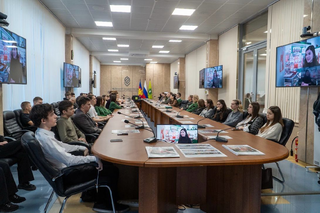 Встреча, пронизанная гордостью и вдохновением, наполнилась любовью к Родине и мужеством!