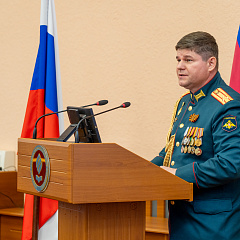 Этот праздник со слезами на глазах...