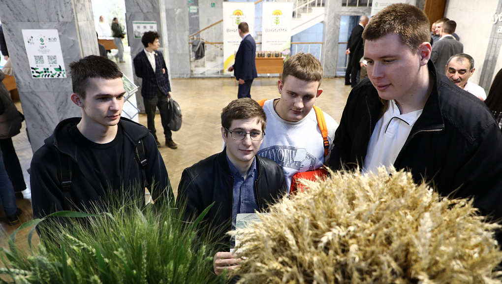 Губернатор Вениамин Кондратьев провёл предпосевное совещание в КубГАУ