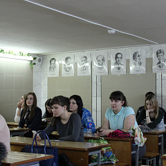 Студенты поговорили о русском языке и поэзии
