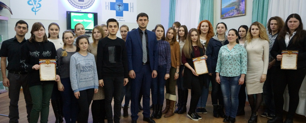 А под миром – война
