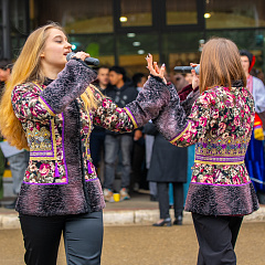 Пахнет солнцем и блинами – нынче Масленица с нами!