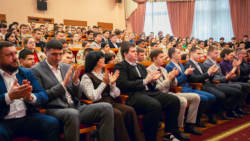 О спорте, службе и выборе