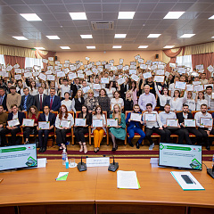 В КубГАУ студентам-первокурсникам вручили сертификаты на получение повышенных именных стипендий