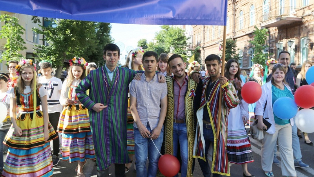 Иностранные студенты КубГАУ празднуют День России