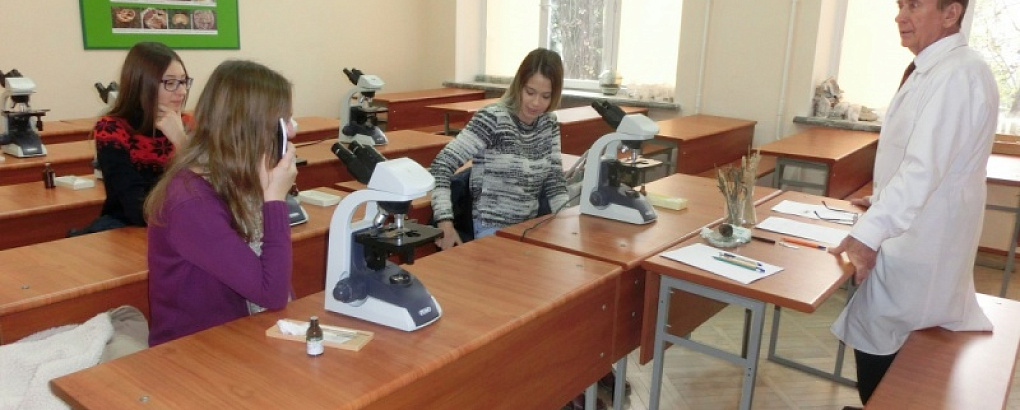 Школьники побывали на факультете защиты растений КУбГАУ