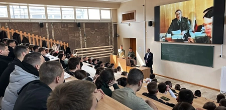 Карьера, служба, защита