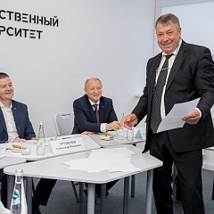 GigaChat обучился в аграрном вузе на 8 факультетах и успешно сдал выпускной экзамен