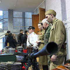 Выставка оружия времен ВОВ