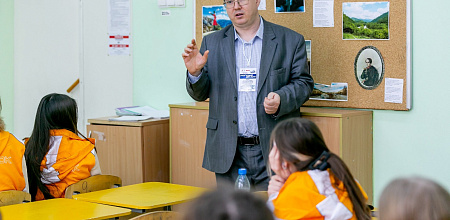 Десант учёных в «Орлёнке»: как школьники отметили День российской науки вместе с КубГАУ