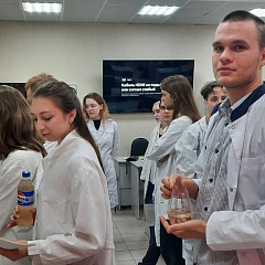 Участники движения Российских студенческих отрядов осваивают рабочую профессию