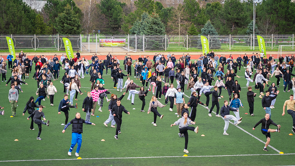 Зарядка с чемпионами