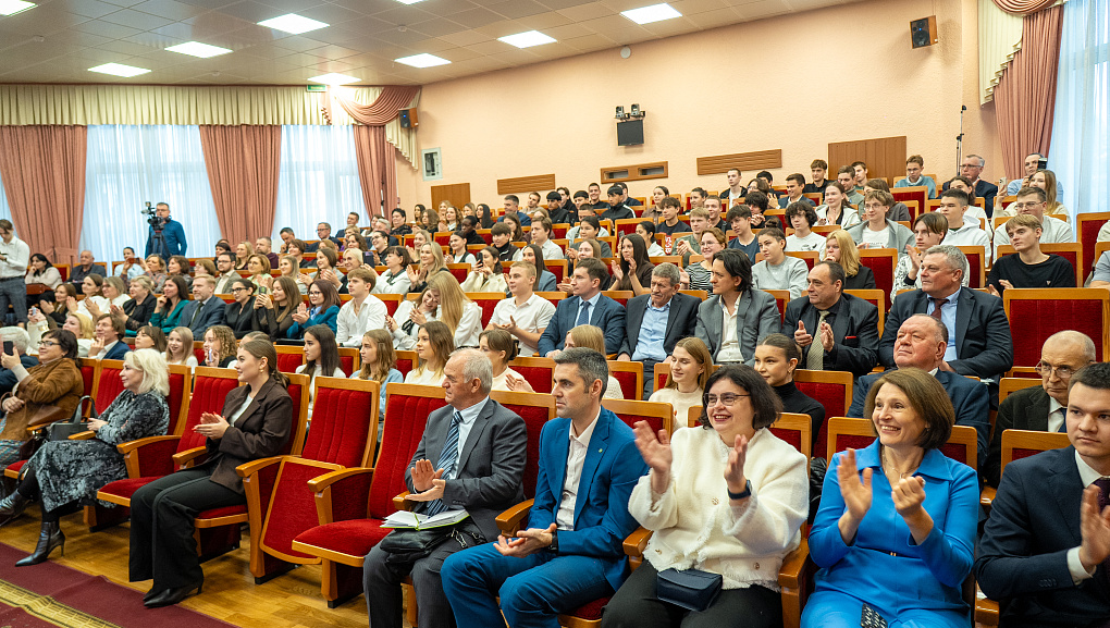 Экономическому факультету КУБГАУ – 65 лет