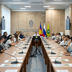 Перелистывая «Страницы жизни»