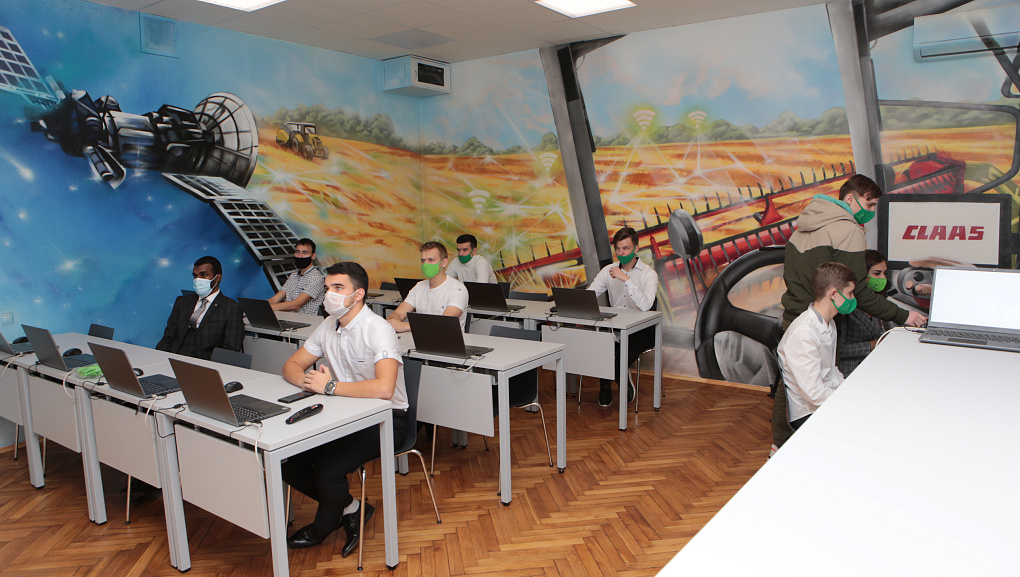 CLAAS открывает центр цифровых технологий для студентов КубГАУ