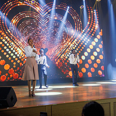 В КубГАУ поздравили женщин с Международным женским днём