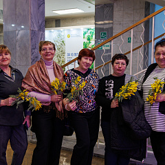 В КубГАУ поздравили женщин с Международным женским днём