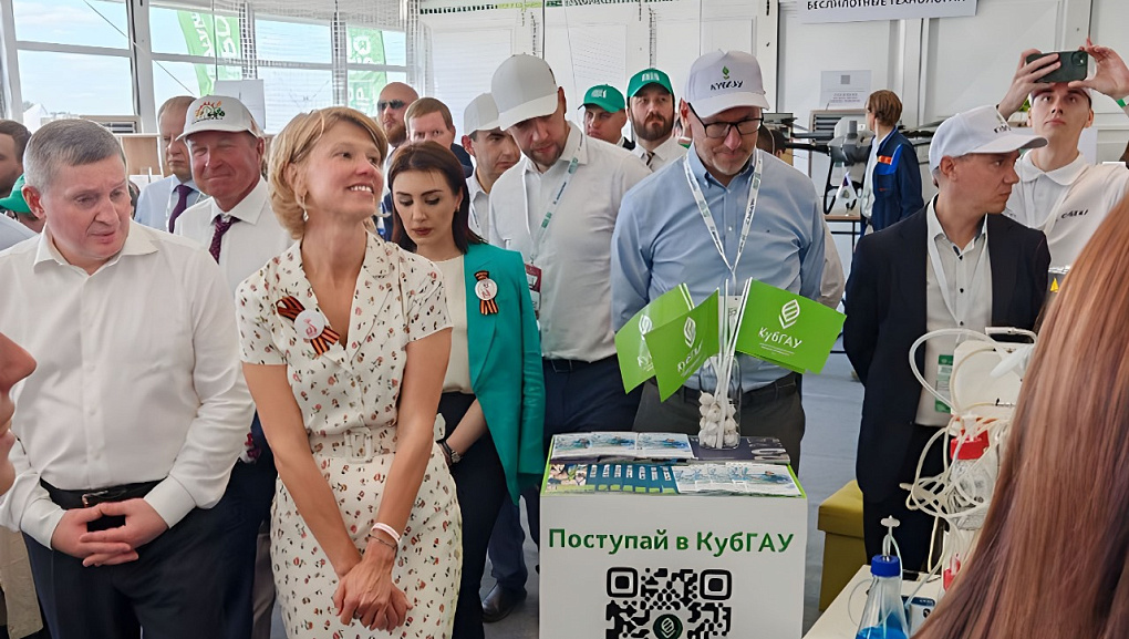 Всероссийский День поля – 2025: КубГАУ делится биотехнологическим разработками и вовлекает школьников в аграрную науку