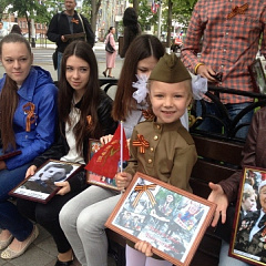 Наши студенты на параде Памяти