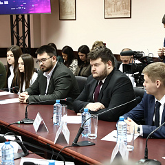 Студенты КубГАУ за круглым столом с губернатором Кубани
