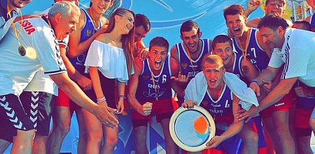 Студенты нашего вуза в составе молодежной сборной страны - чемпионы Европы по пляжному гандболу!