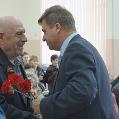 Поздравили ветеранов с заслуженными медалями