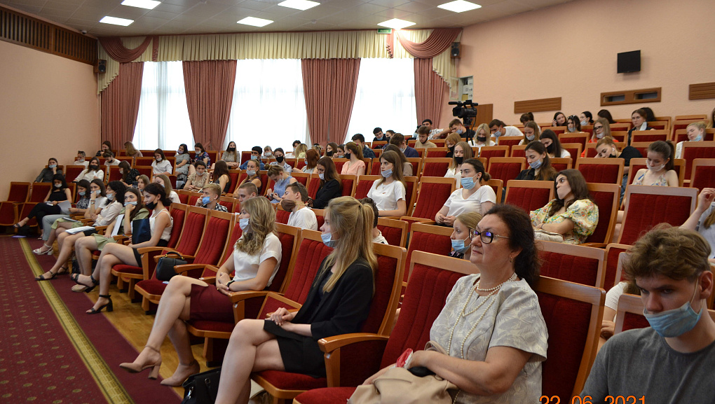 Институциональный анализ: вопросы развития теории и практики